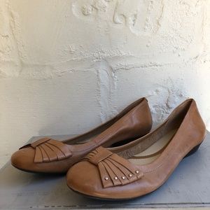 Naturalizer N5 Comfort Tan Women's Flats